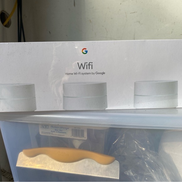 Google Wifi Model AC1304 Whole Home Mesh Wi-Fi System 4-Pack Brand New - Picture 4 of 8